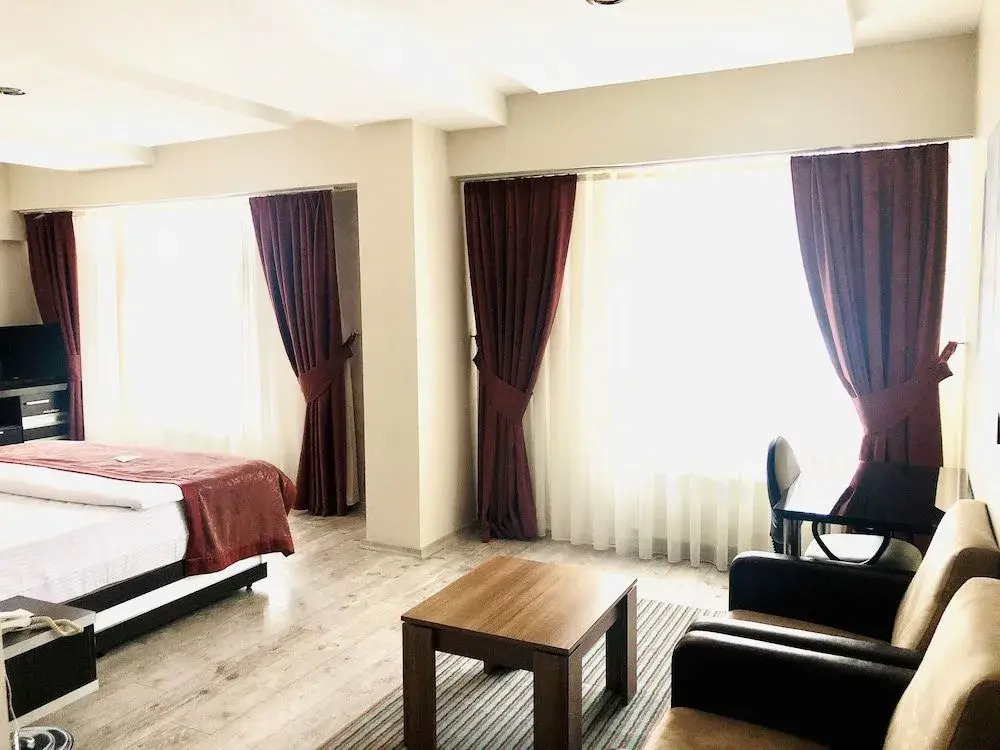 Pasabey Hotel