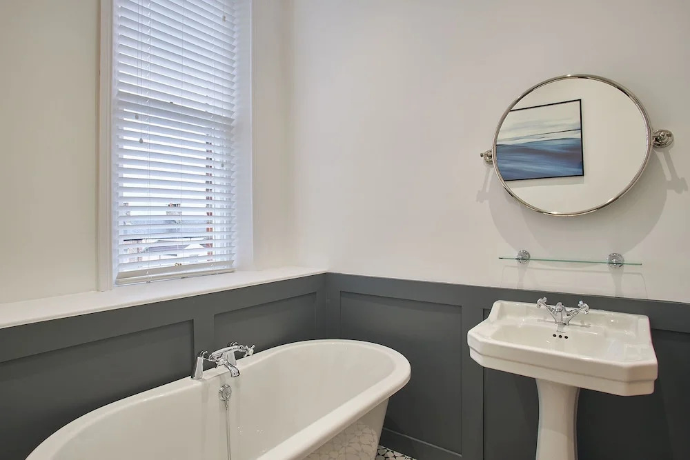 Host Stay Huntcliff View Apartment