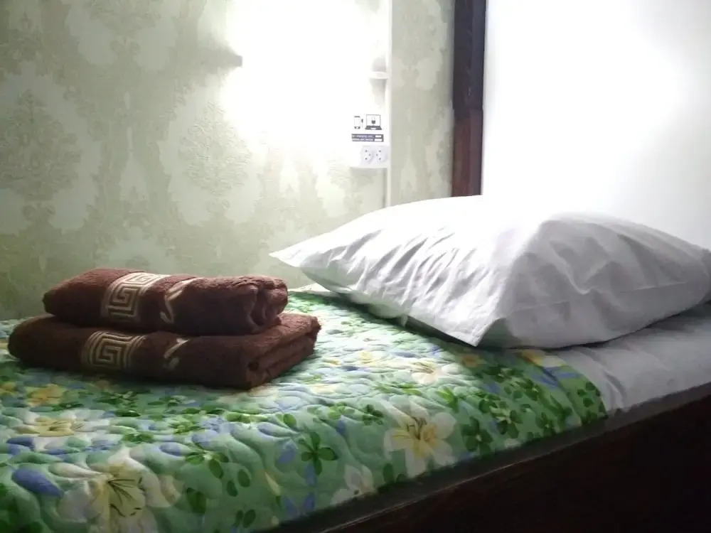 Amir Khan Hostel