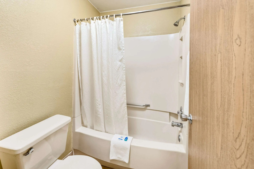 Rodeway Inn Columbus West