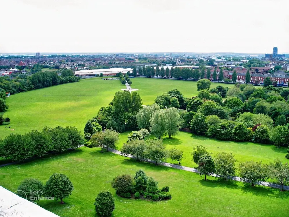 Botanic Gardens Oasis: Urban Convenience & Comfort