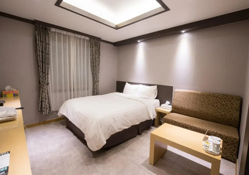 Hotel Bom