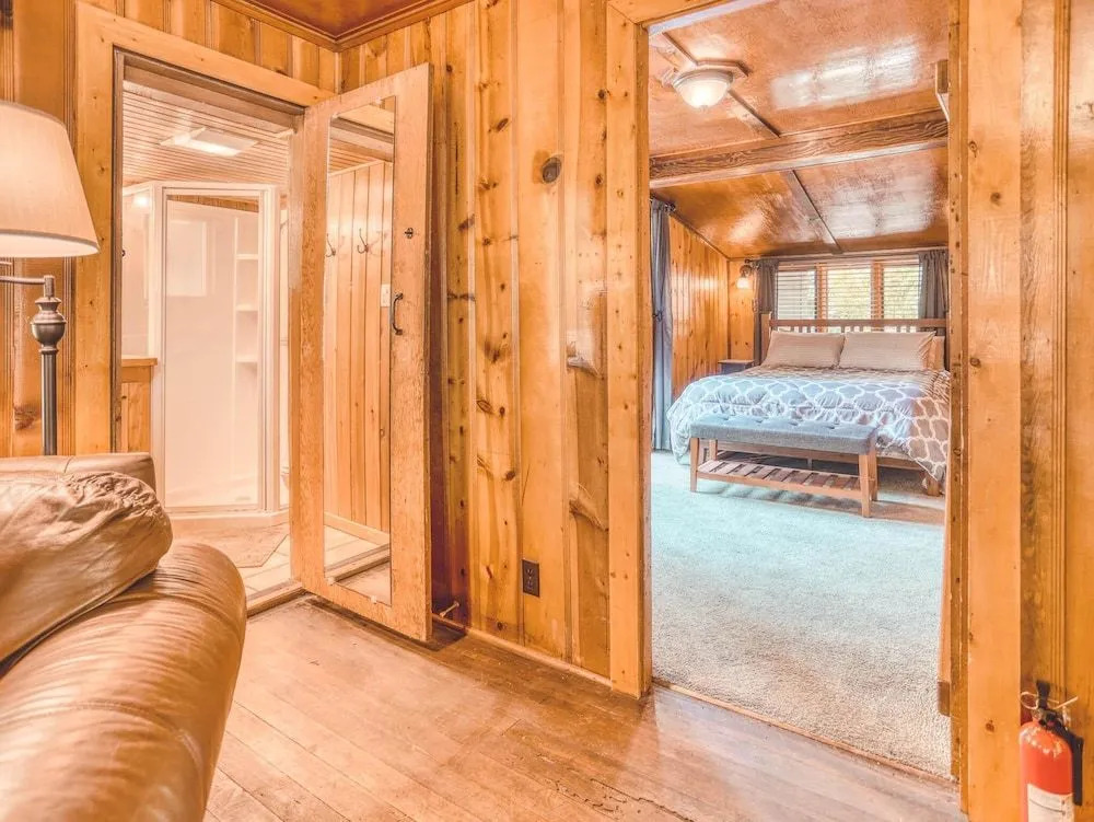 Bridlewood Cabin