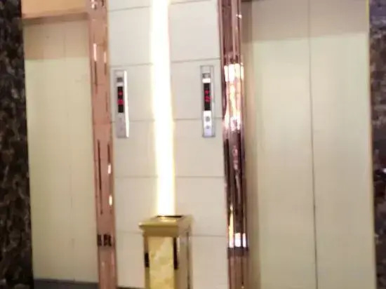 The Wall Street Holiday Hotel