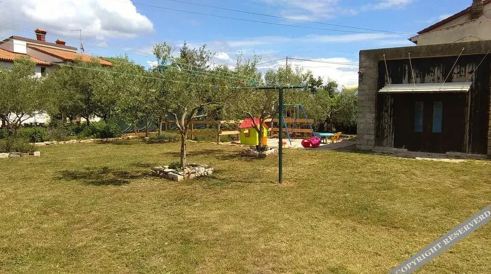 House With 2 Bedrooms in Krnica, With Enclosed Garden and Wifi Near the Beach
