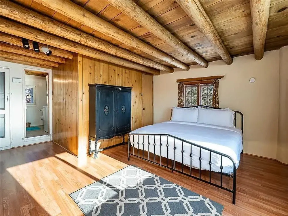 Sun Mountain View, 2 Bedrooms, Fireplace, Balcony, Sleeps 6