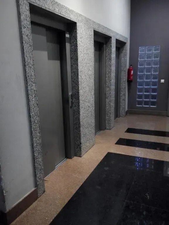 Apartamento Mota-2 Huca-Los Prados; Parking Y Wifi Gratis