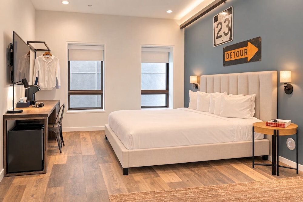 Sosuite at The Queen - Queen Village