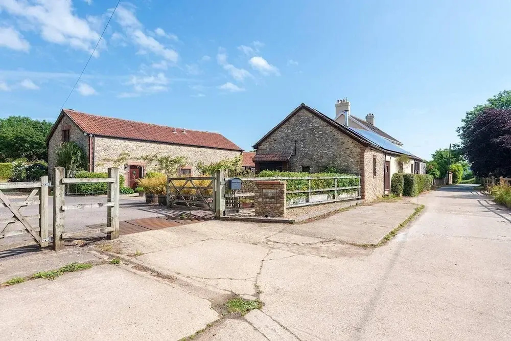 Hay Loft - Tranquil Cosy Holiday Cottage