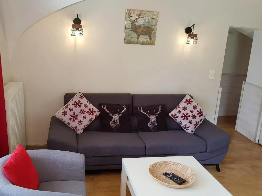 La Girandole Chambre dhôtes et Location dappartement