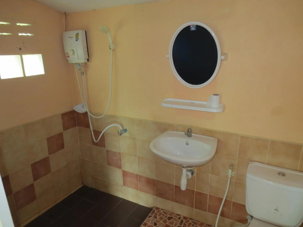 Baan Ton Nam Resort