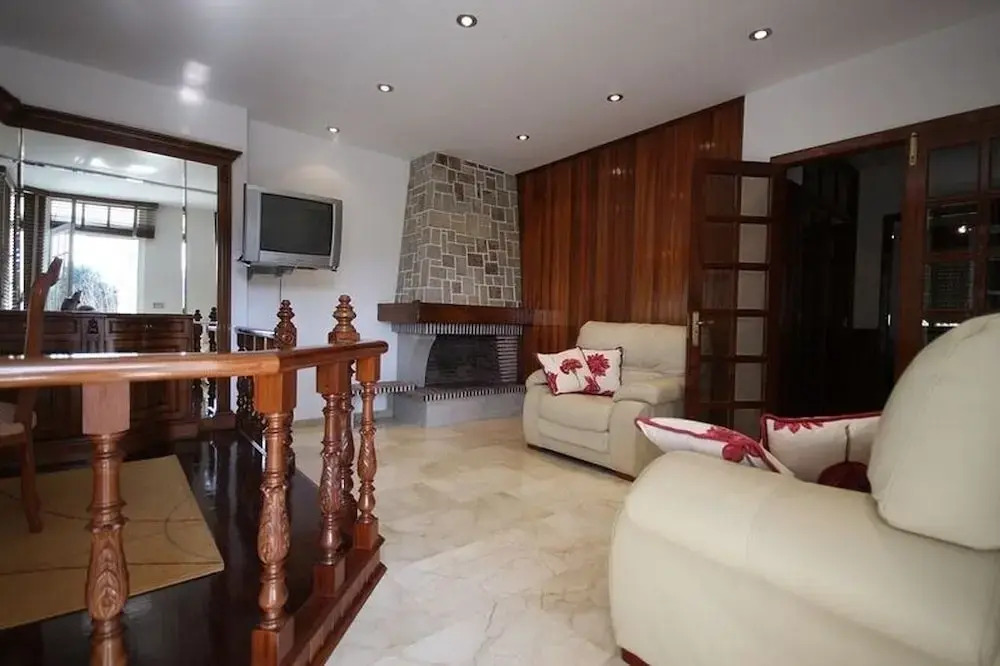 House - 4 Bedrooms - 101886