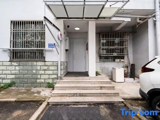 Jincheng Boutique Theme Apartment