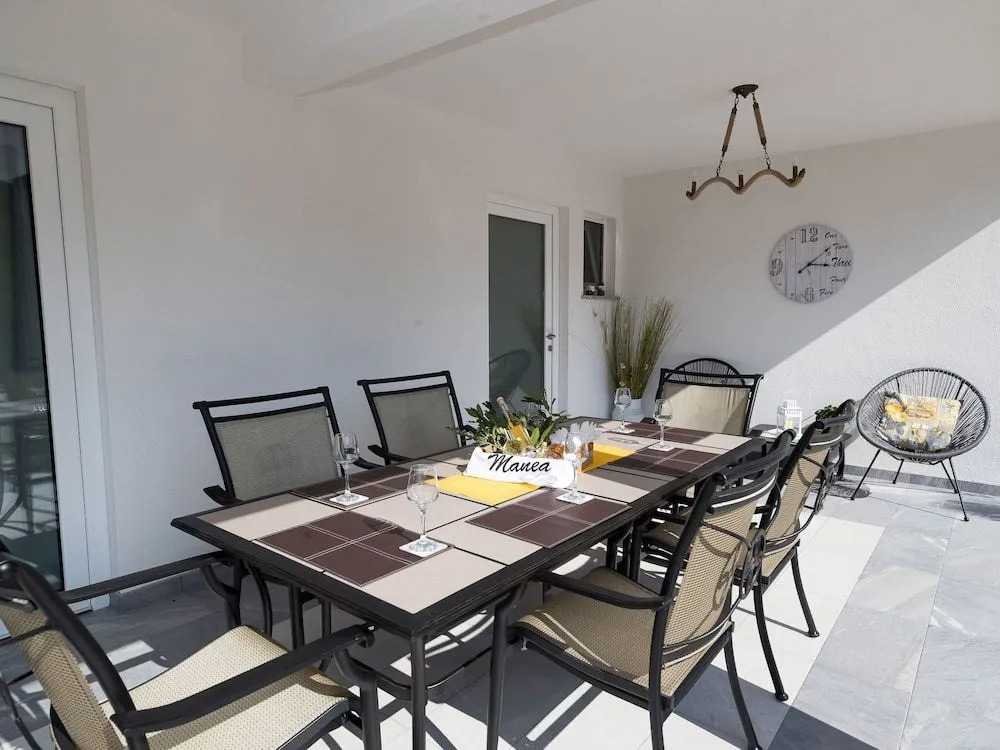 Villa Manea