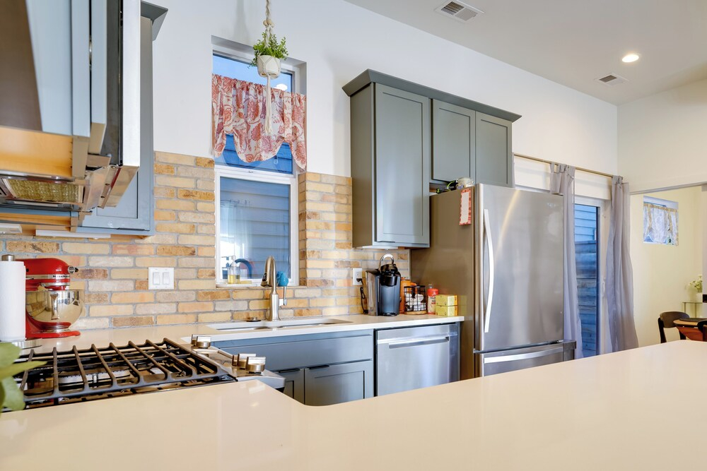 Walk to Main Street! Sleek Grand Junction Stay