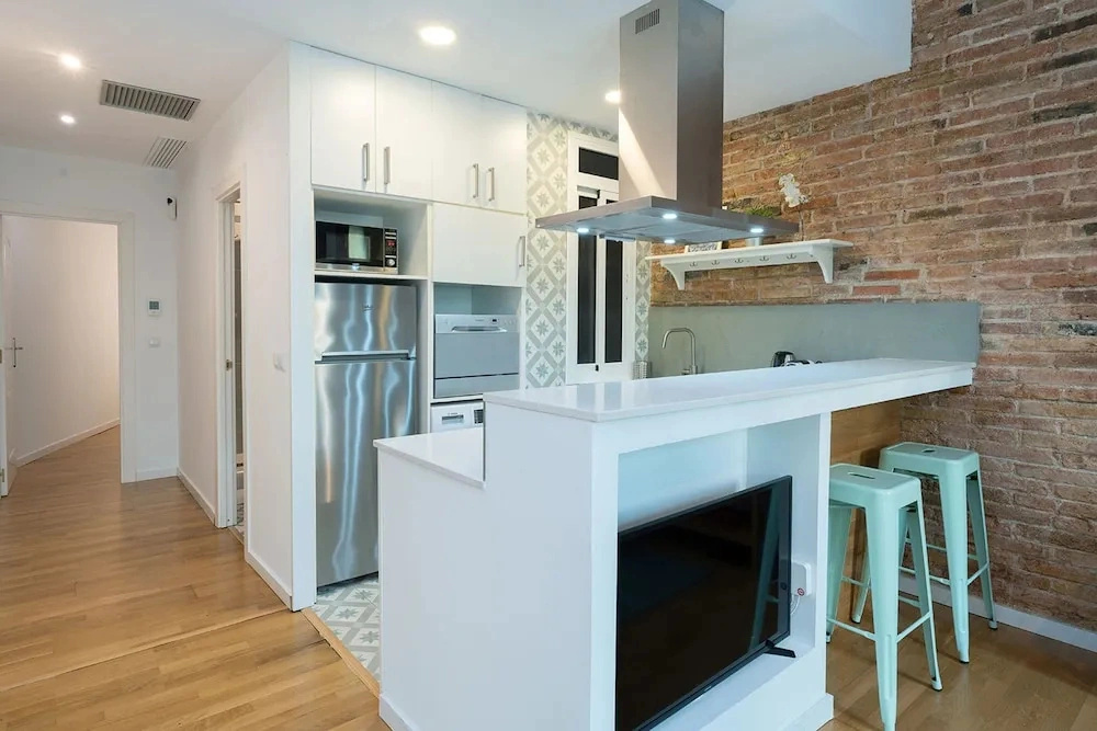 Bright and Cozy Flat in the Heart of the City