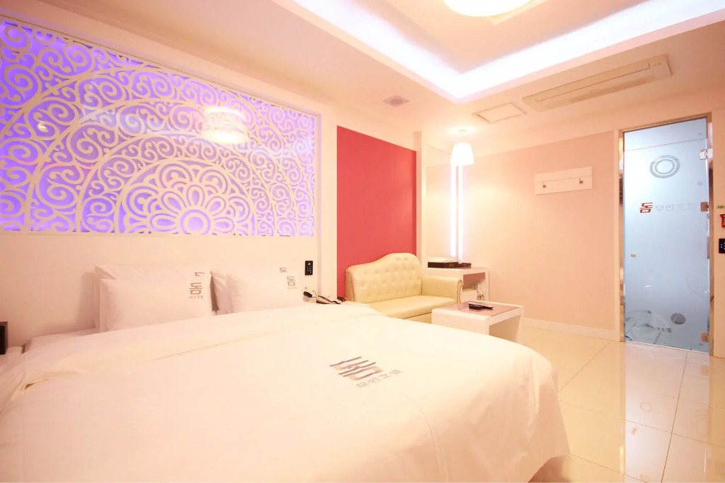 Dom Hotel