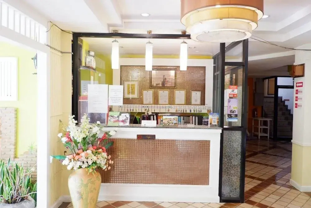 Rungnatee Place & Boutique Hotel