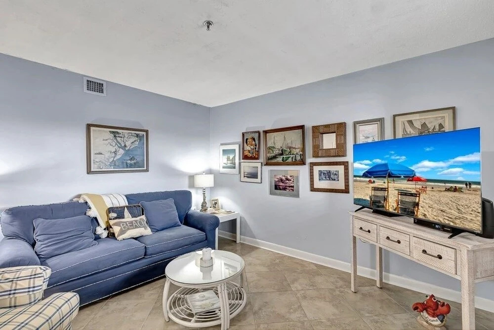 Toes In The Water / 4406 Hhr 2 Bedroom Condo by RedAwning