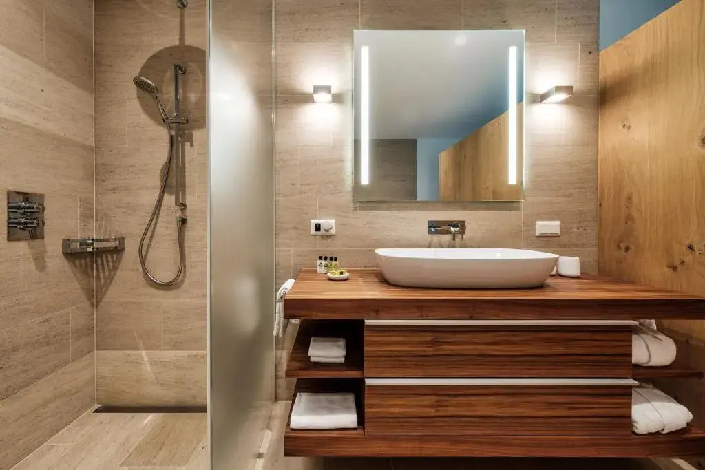 Alpen panorama luxury apartment with exclusive access to 5 star hotel facilities