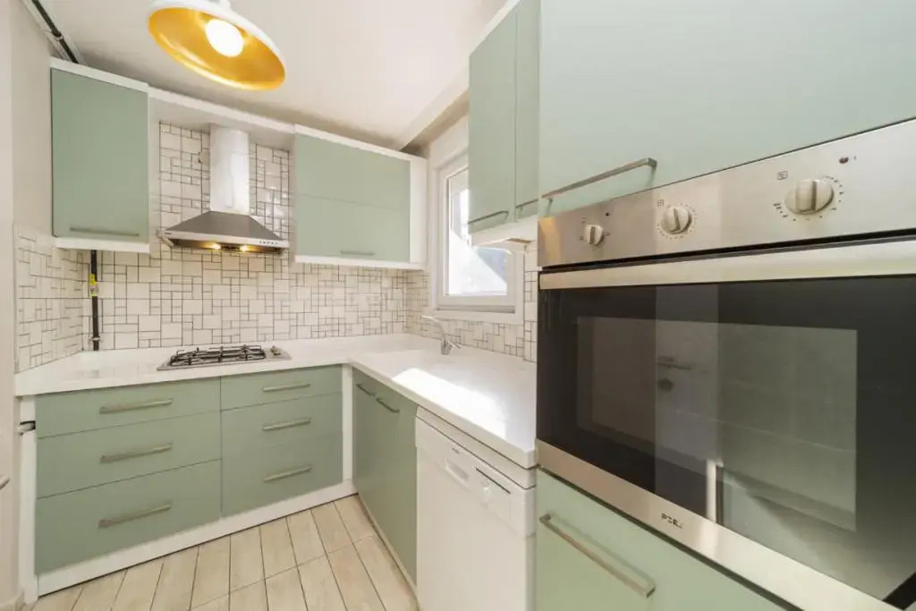 Cozy Flat with Balcony near Beach in Konyaalti