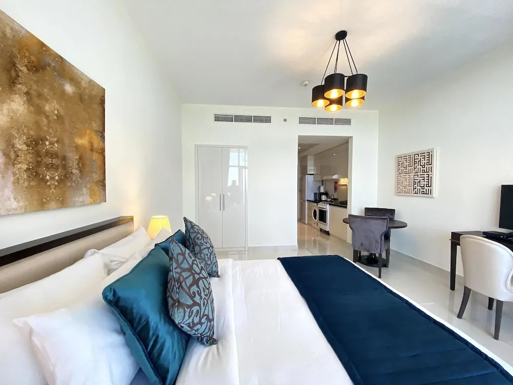 LuxBnB Ghalia Jumeirah Village Circle