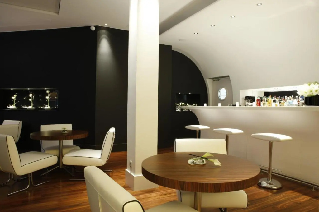 Le Grand Balcon Hotel