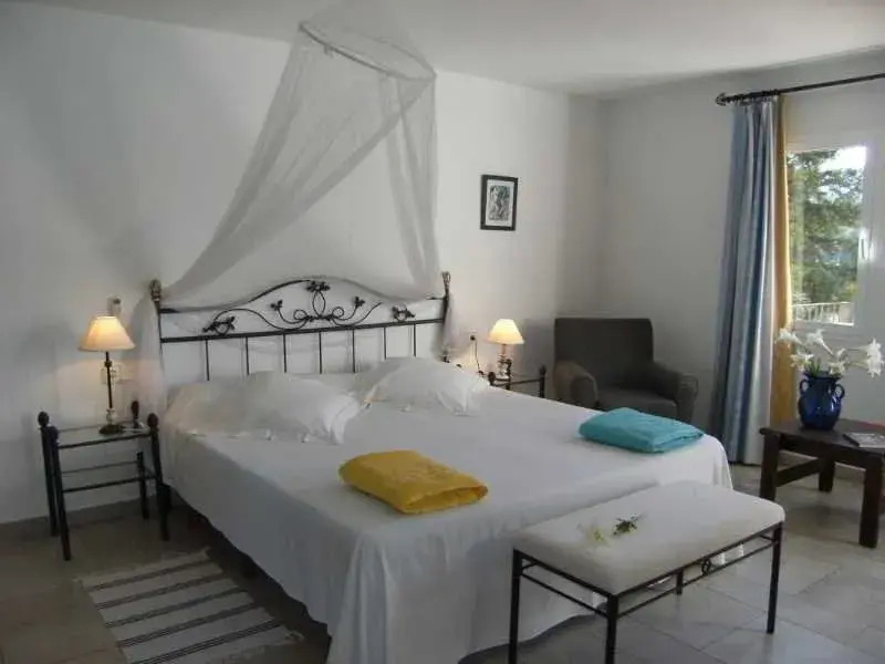 Hotel Rural Can Maries