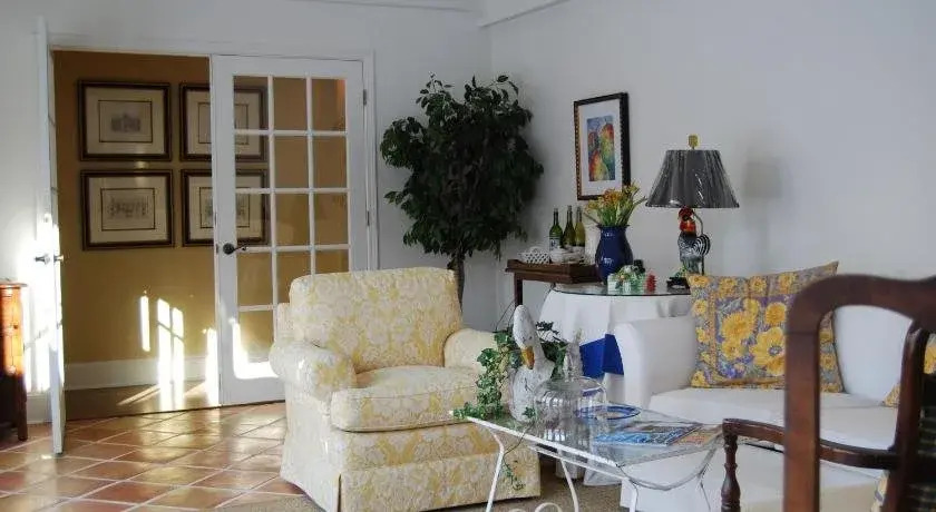 The Cottage Bed & Breakfast