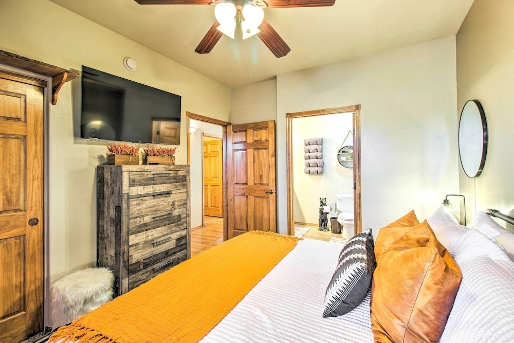 2 Mi to Fool Hollow Lake: Rustic Show Low Condo