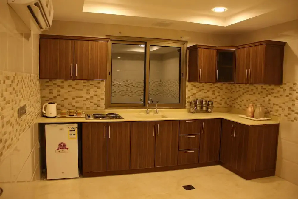 White Suite Aparthotel