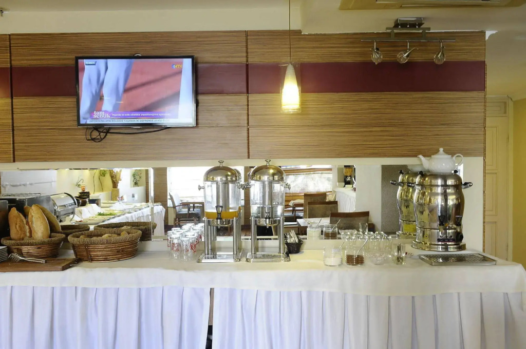 Artur Hotel