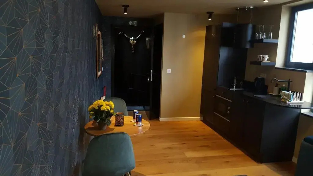 Luxury Suites