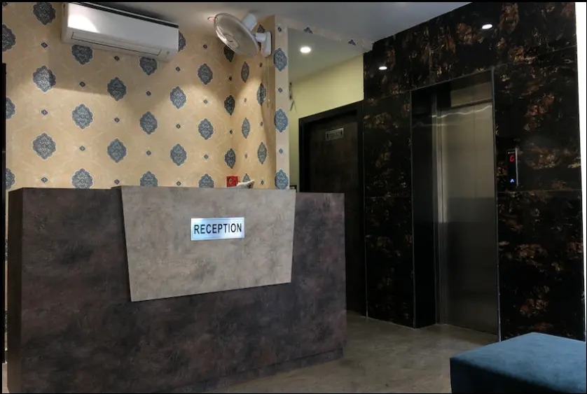 Hotel Frontier Royal