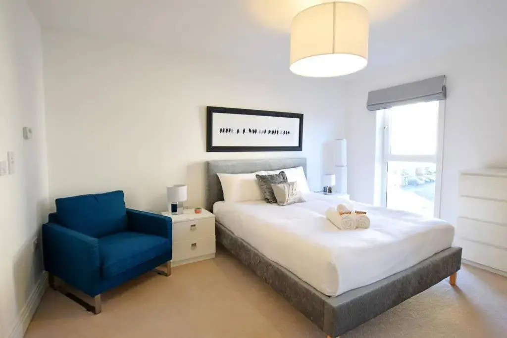 ALTIDO Bright City Centre 2bed, 2bath with Free Parking