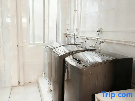 Nanyang Yanghong Hotel