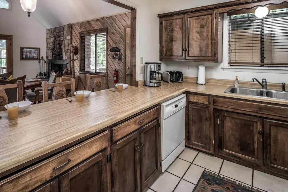 206 Coal Mountain - Three Bedroom Cabin