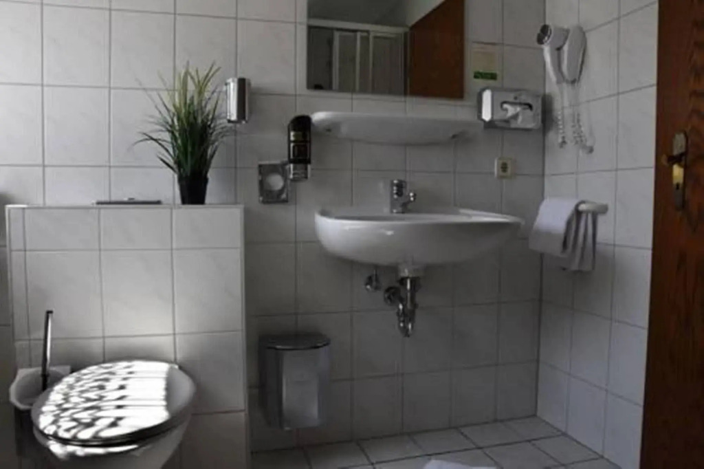 Messehotel Daucher A9 Autobahn 24h Self-Check-in