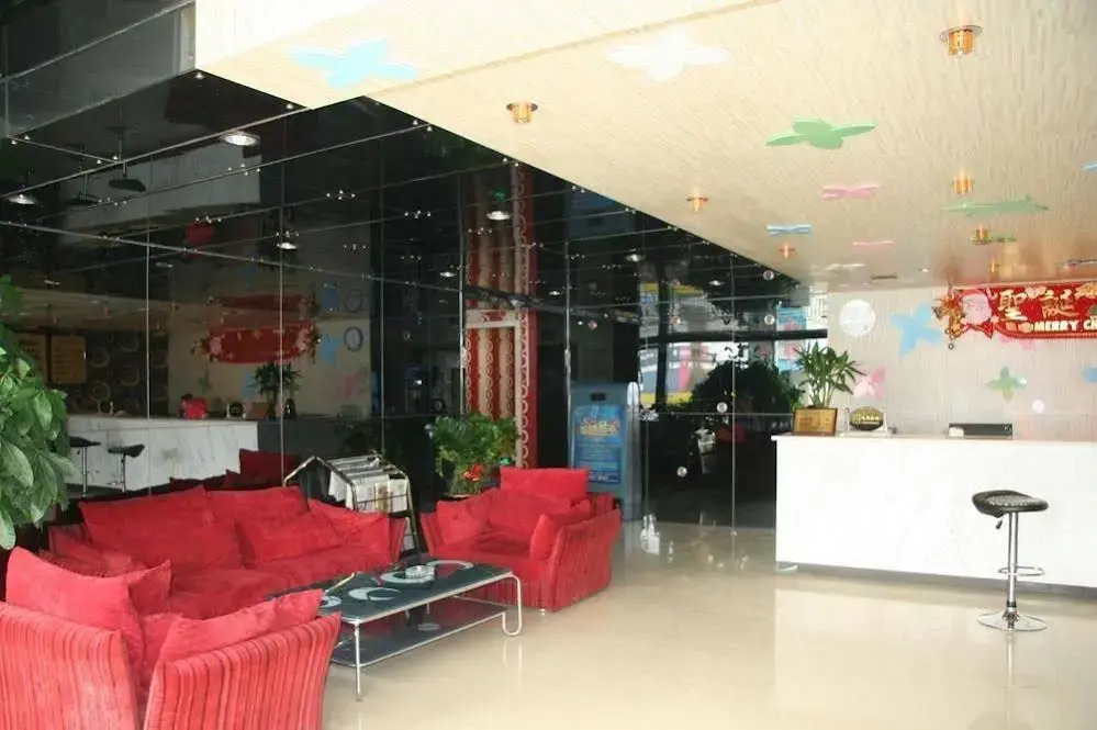 Zhengzhou Gaocheng Business Hotel