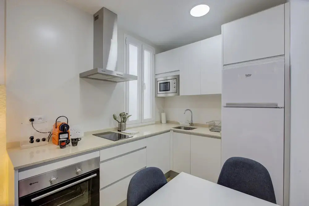 Cozy 2 Bedroom Apartment in Conde Duque