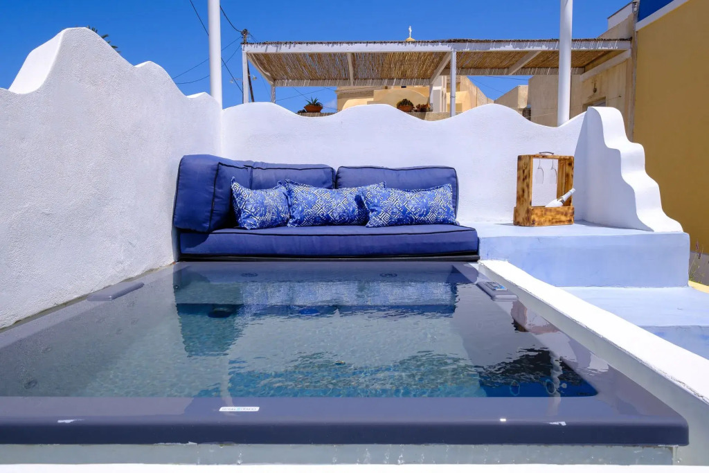 Pasithea Suites