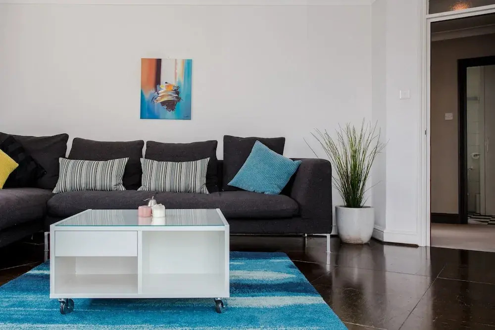 Bright, Modern 2 Bed in Maida Vale