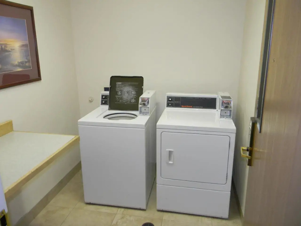 Guesthouse Inn Suites D