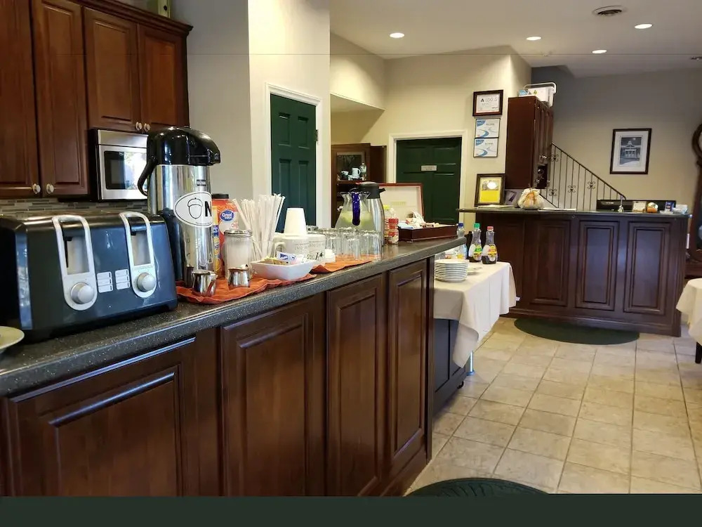 Acorn Inn