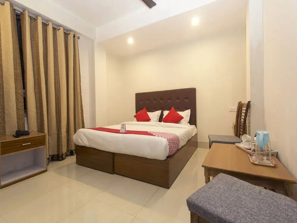 OYO 14341 Hotel Highland Vista