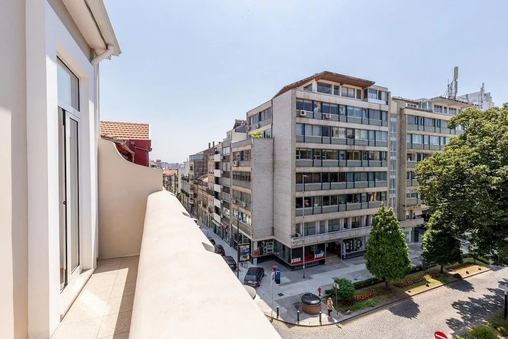 Cosy 5 in Oporto With 1 Bedrooms and 1 Bathrooms