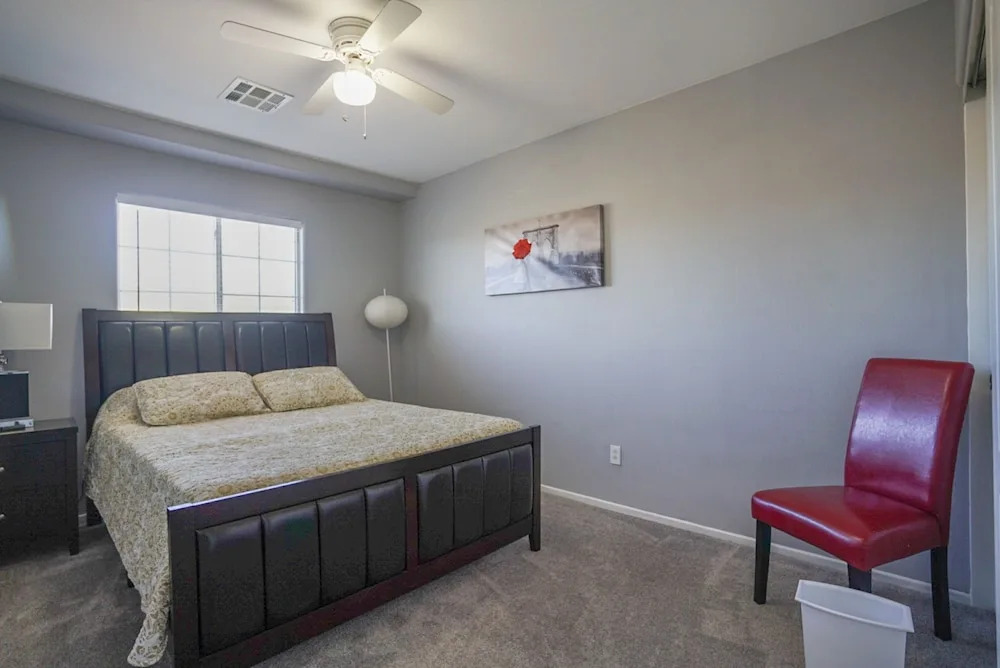 2400SqFt House 6beds 3bath Pool table BBQ
