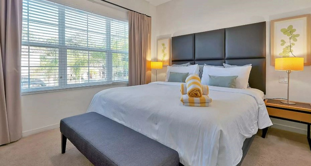Regal Oaks Resort Vacation Townhomes by IDILIQ
