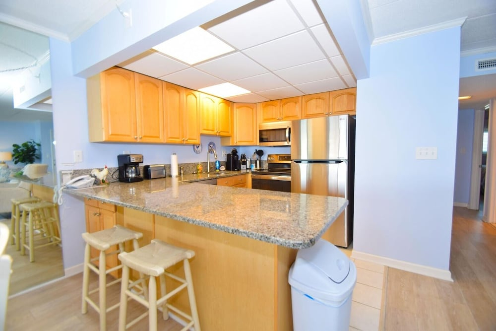 Harbour Island 103l 2 Bedroom Condo