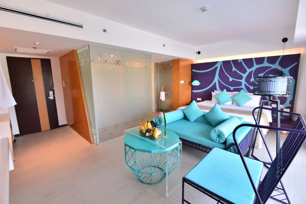 Hue Hotels and Resorts Boracay Managed by HII
